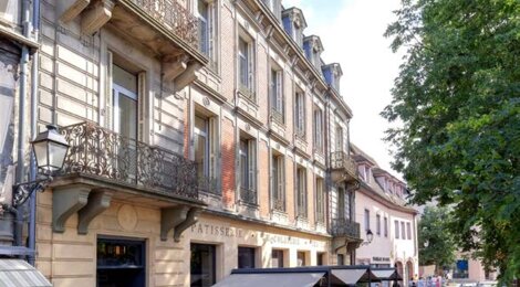 Programme immobilier neuf : 10, place de la Cathédrale CGP - Colmar : logements neufs réhabilités dans la Vieille Ville, face à la Cathédrale (68000) - Référence : 15963